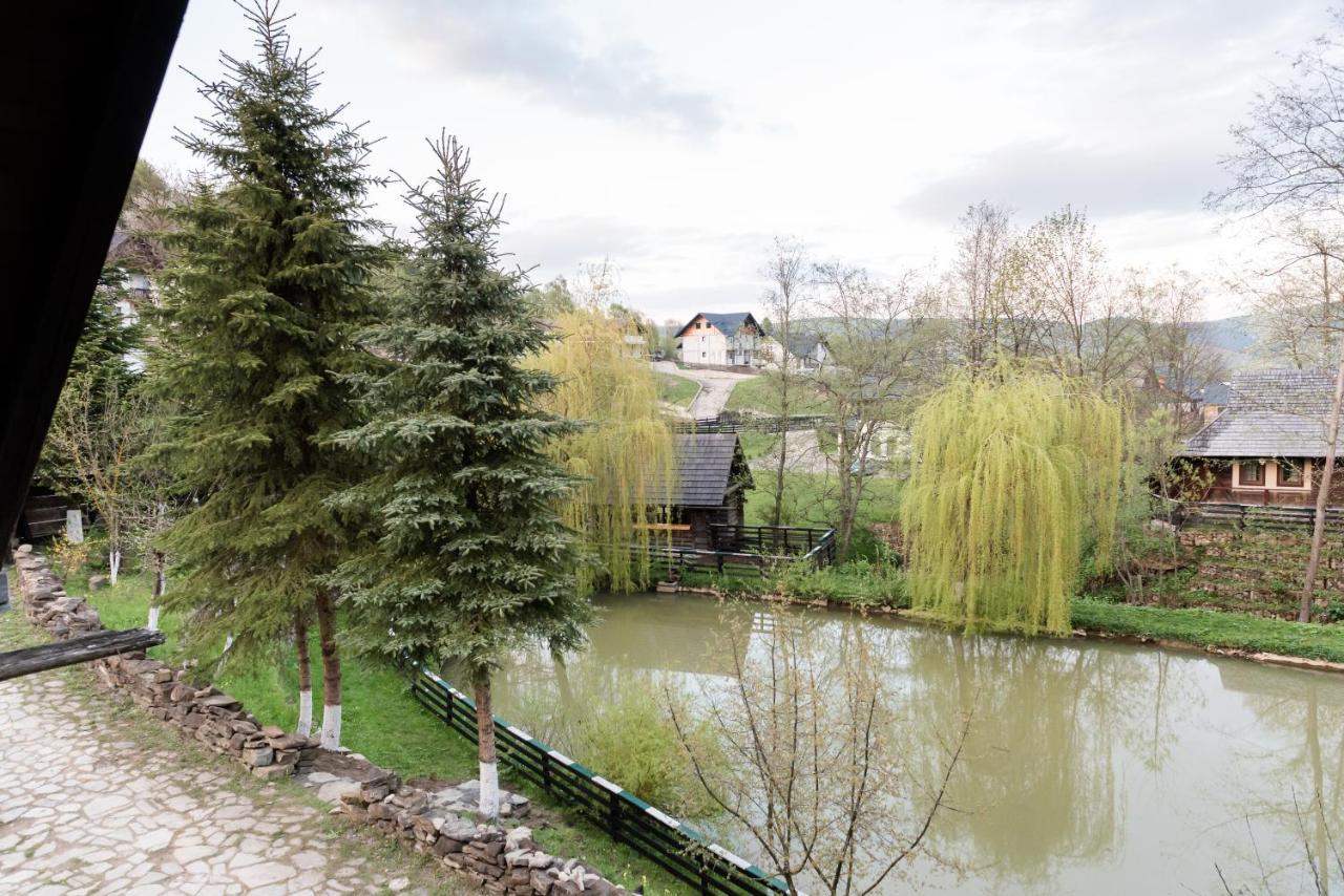 Pensiunea Casa Bunicilor Mînăstirea Humorului Bagian luar foto