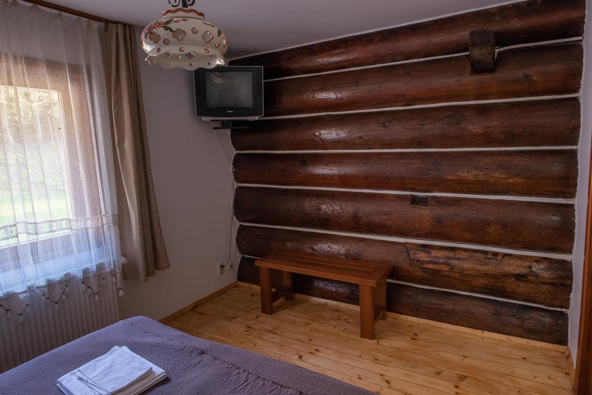Pensiunea Casa Bunicilor Mînăstirea Humorului Ruang foto